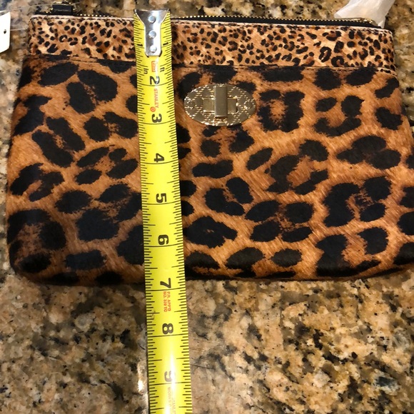 Faux fur Leopard/Cheetah print shoulder bag - Picture 7 of 8
